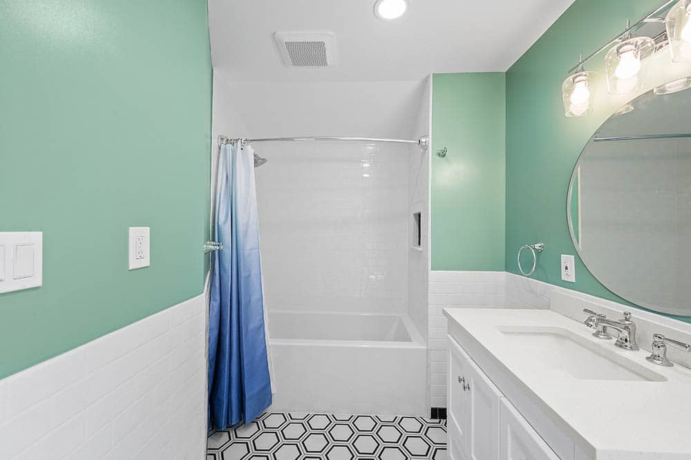 Cleveland Bathroom Remodel pic 2