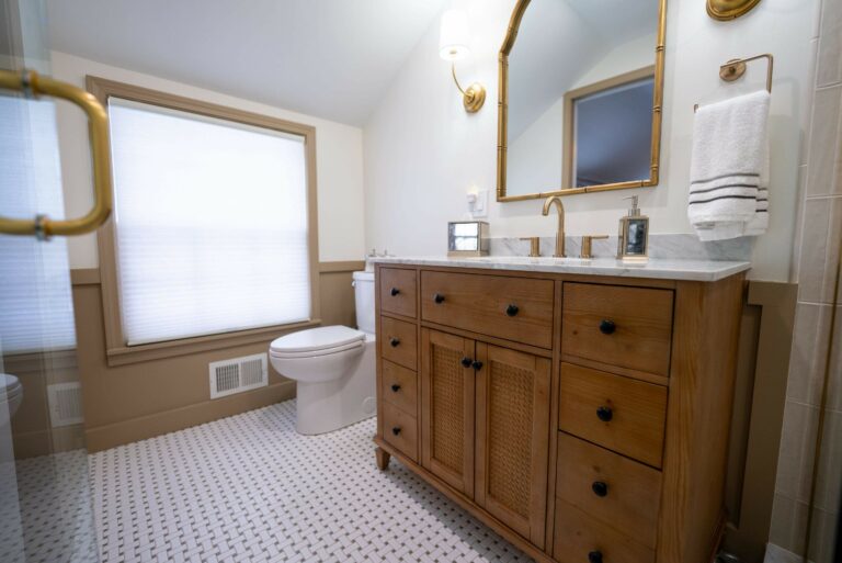 Kitchen & Bathroom Remodel – Shaker Hts-image
