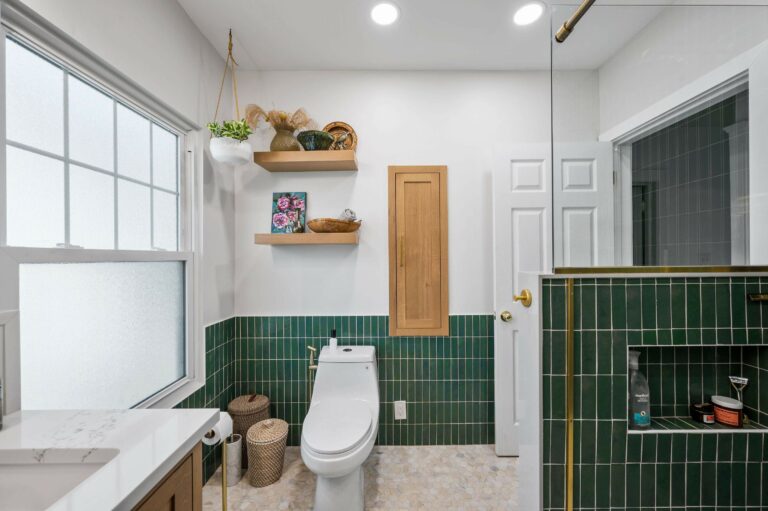 Edge Hill, Cleveland Heights Ohio, bathroom remodel-image