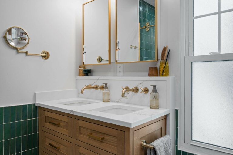 Edge Hill, Cleveland Heights Ohio, bathroom remodel-image