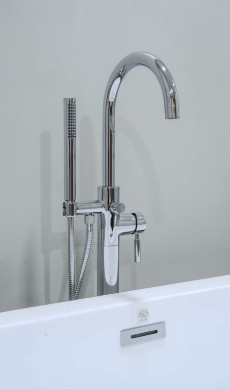 Chagrin Falls – Kitchen & Bathroom-image