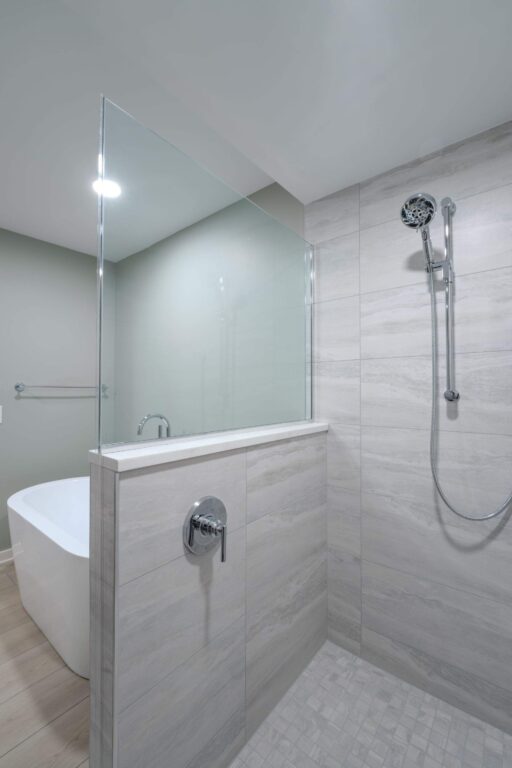 Chagrin Falls – Kitchen & Bathroom-image